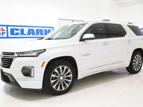 Used 2023 Chevrolet Traverse High Country FWD image 43