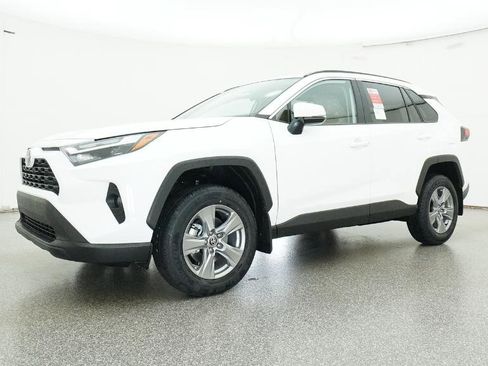 New 2025 Toyota RAV4 XLE image 6