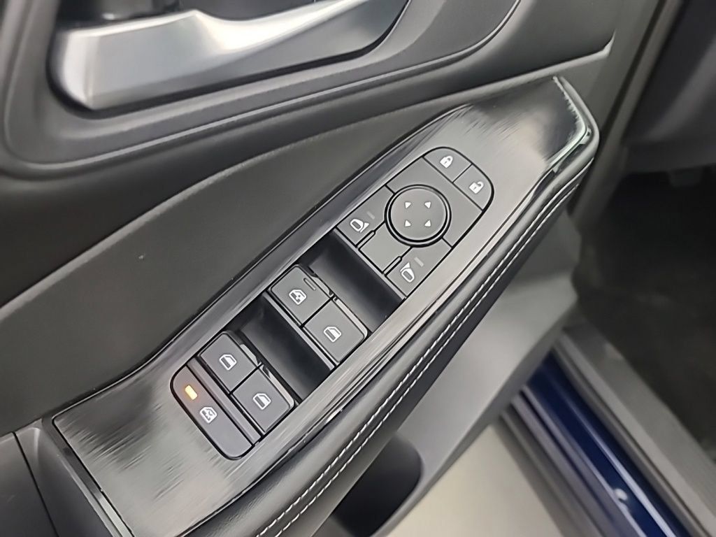 Used 2026 Nissan Rogue SV AWD/4WD image 22