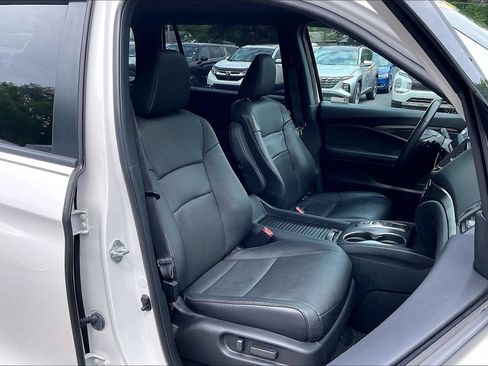 Used 2023 Honda Passport EX-L image 7