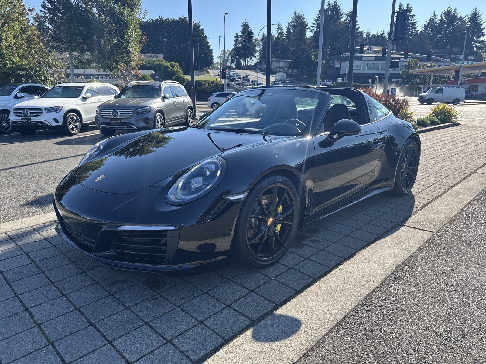 Used 2018 Porsche 911 Targa 4S AWD/4WD image 25