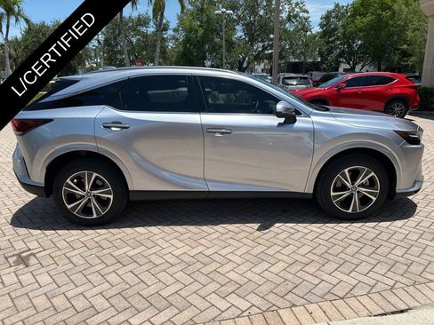 Used 2025 Lexus RX 350 Premium w/ Accessory Package (Z1) FWD image 2
