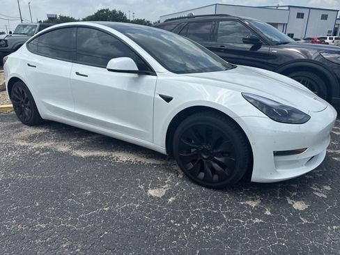 Used 2022 Tesla Model 3 Long Range AWD/4WD image 3