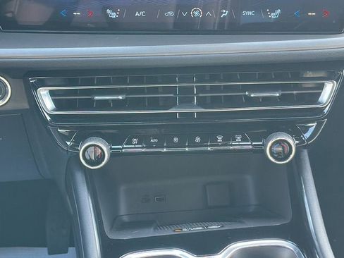 New 2026 Chevrolet Traverse LT w/ Midnight/Sport Edition image 20