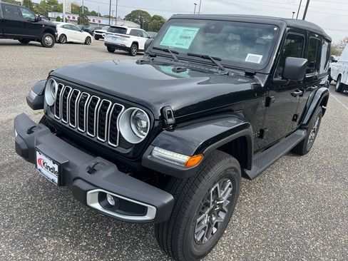 New 2025 Jeep Wrangler Unlimited Sahara AWD/4WD image 6