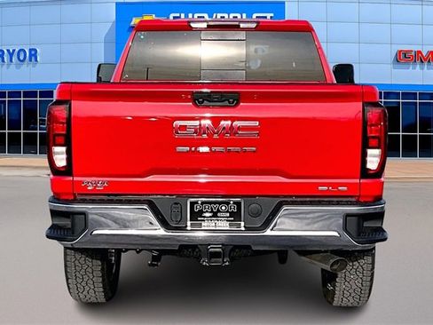 New 2026 GMC Sierra 2500 SLE w/ Preferred Package image 4