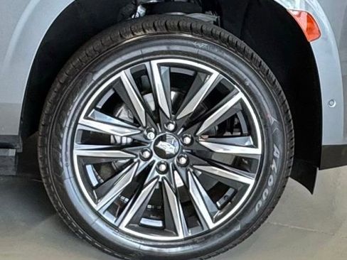 Used 2021 Cadillac Escalade ESV Sport w/ Driver Assist Tech Package AWD/4WD image 10