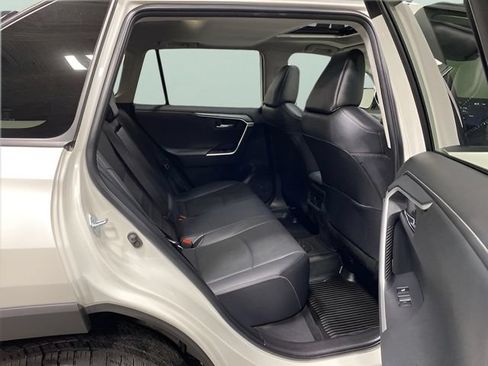 Used 2022 Toyota RAV4 Limited AWD/4WD image 27