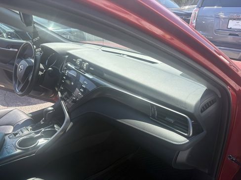 Used 2020 Toyota Camry XSE image 13
