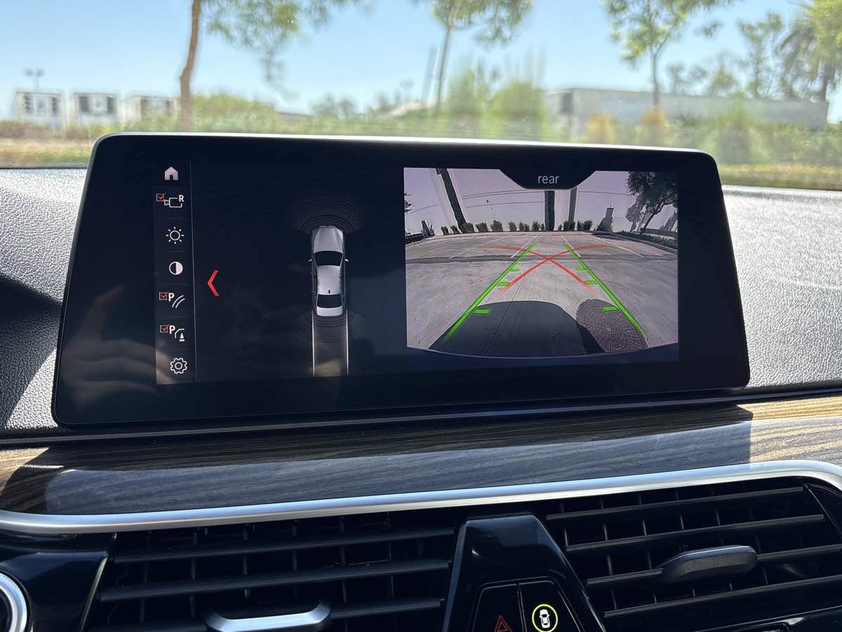 Used 2019 BMW 530i w/ Convenience Package RWD image 25