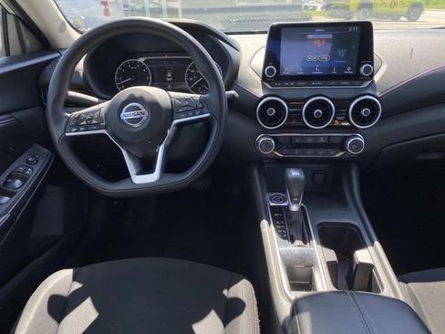 Used 2023 Nissan Sentra SV FWD image 9