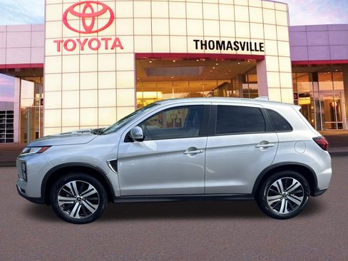 Used 2025 Mitsubishi Outlander Sport ES AWD/4WD image 8