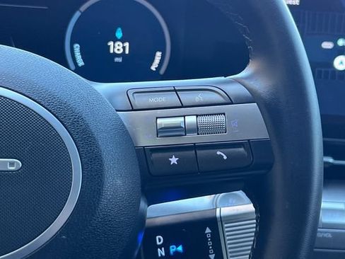 Used 2024 Hyundai Kona SEL FWD image 29