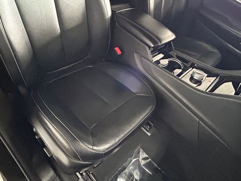 Used 2023 Jeep Grand Cherokee Limited image 34