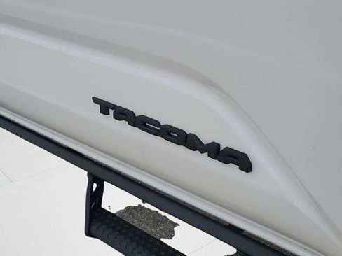 New 2025 Toyota Tacoma SR5 AWD/4WD image 38