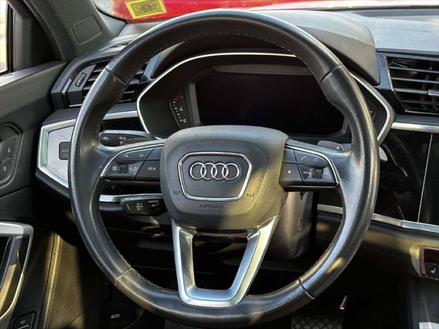 Used 2024 Audi Q3 2.0T Premium w/ Convenience Package AWD/4WD image 17