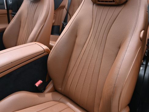 Used 2023 Mercedes-Benz E 450 Cabriolet image 12