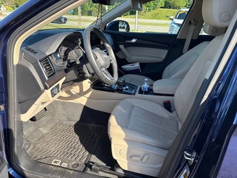 Used 2023 Audi Q5 2.0T Premium w/ Convenience Package AWD/4WD image 14