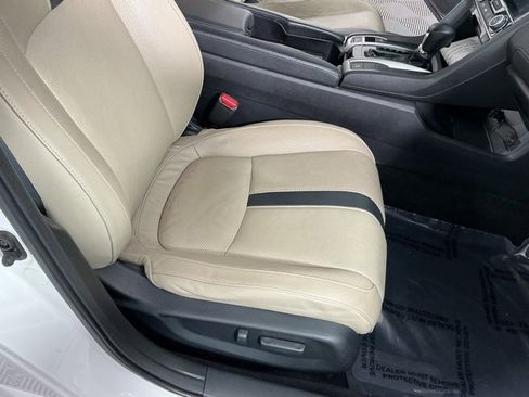 Used 2017 Honda Civic Touring image 14