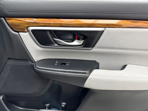 Used 2017 Honda CR-V EX image 42