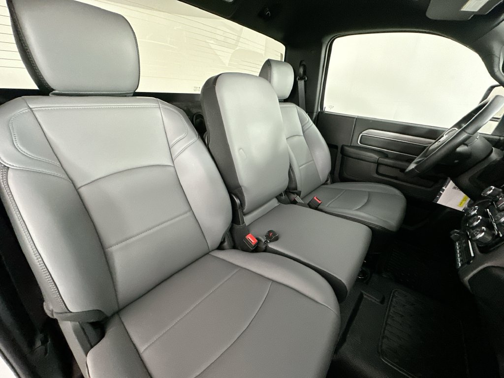 New 2027 RAM 4500 Tradesman w/ Chrome Appearance Group AWD/4WD image 10