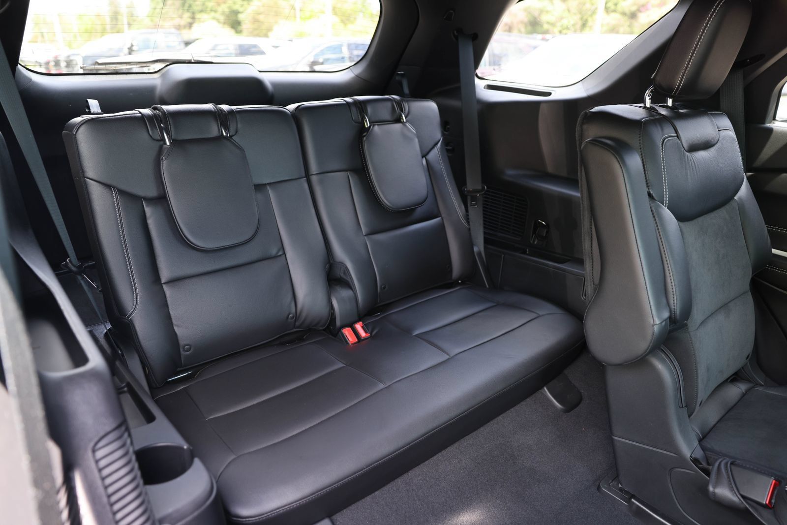 Certified 2023 Ford Explorer ST AWD/4WD image 14