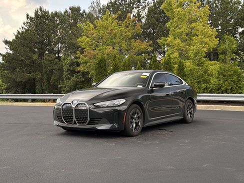 Used 2023 BMW i4 eDrive35 w/ Premium Package RWD image 10