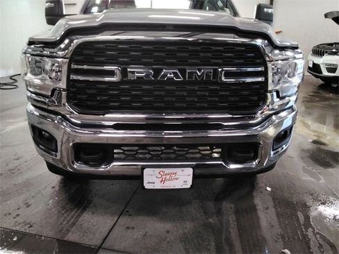 Used 2024 RAM 2500 Big Horn w/ Bed Utility Group image 13