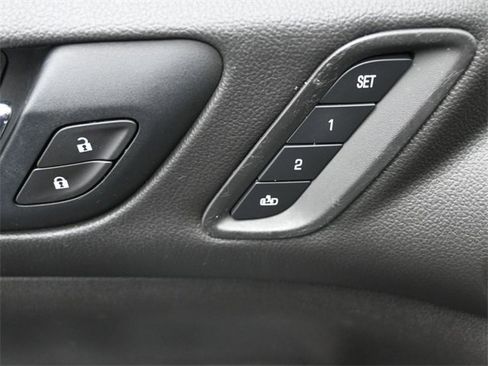 Used 2021 GMC Acadia Denali w/ Denali Technology Package image 21