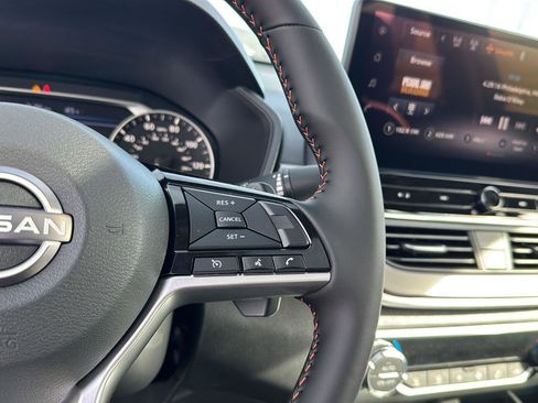 New 2026 Nissan Altima 2.5 SR w/ SR Midnight Edition Package FWD image 19