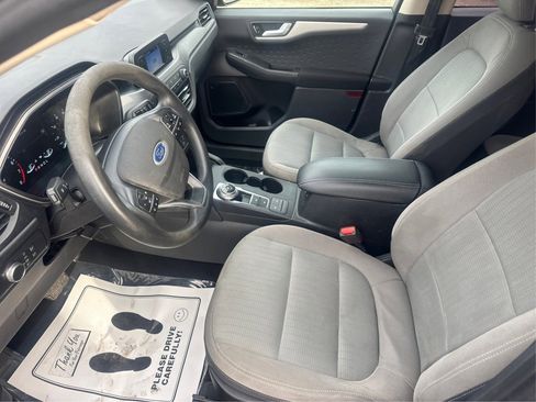 Used 2020 Ford Escape S image 11