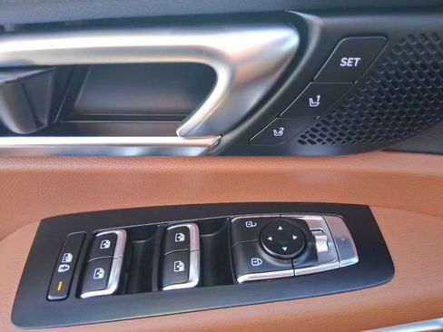 Used 2025 Kia Telluride SX X-Line image 22