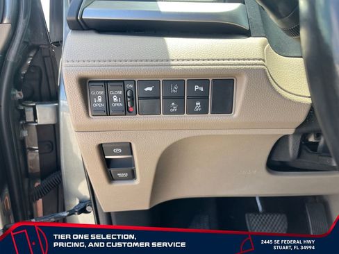 Used 2018 Honda Odyssey Touring image 26