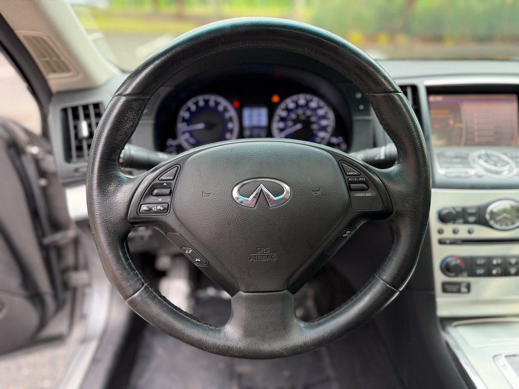 Used 2015 INFINITI Q60 AWD Coupe w/ Premium Package image 18