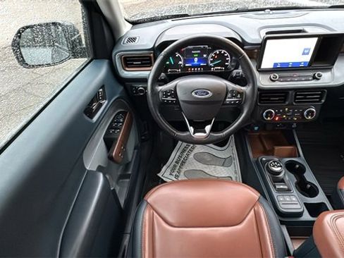 Certified 2022 Ford Maverick Lariat w/ Lariat Luxury Package image 13