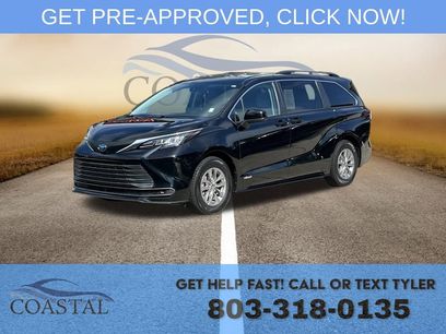 Used 2021 Toyota Sienna LE