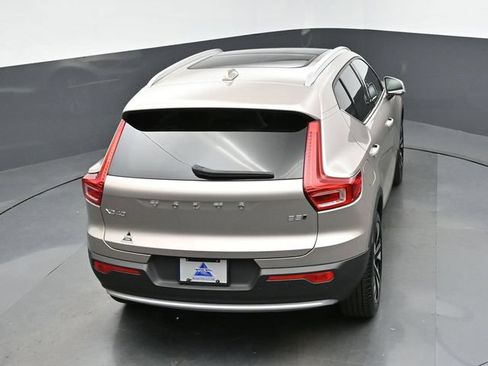 Used 2024 Volvo XC40 B5 Ultimate AWD/4WD image 43