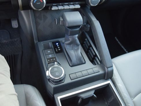 Used 2026 Toyota Tacoma SR5 AWD/4WD image 16