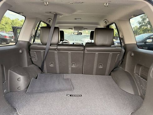 Used 2012 Nissan Xterra PRO-4X w/ Pro-4x Leather Pkg AWD/4WD image 16
