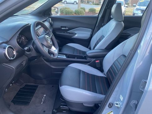 Used 2021 Nissan Kicks SR w/ SR Premium Package image 21