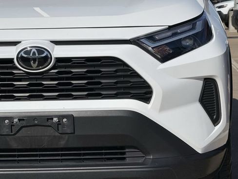 Used 2025 Toyota RAV4 XLE FWD image 9