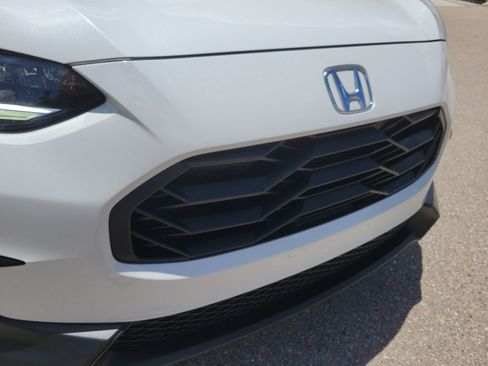 Used 2024 Honda HR-V Sport image 13