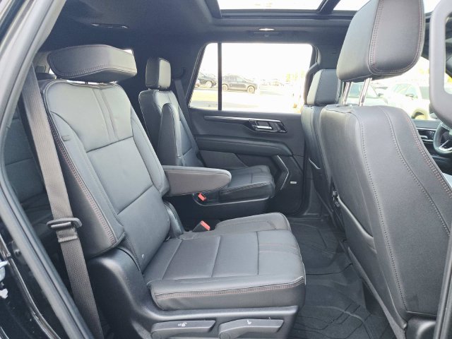 Used 2025 Chevrolet Tahoe RST w/ Comfort Package AWD/4WD image 16