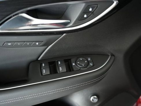 Used 2023 Buick Envision Essence image 12