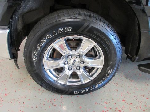Used 2017 Ford F150 XLT w/ Equipment Group 301A Mid AWD/4WD image 17