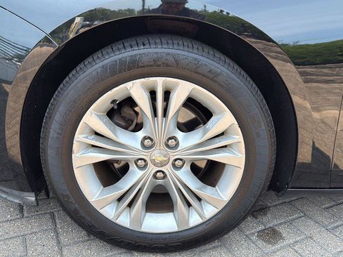 Used 2014 Chevrolet Impala LT FWD image 10