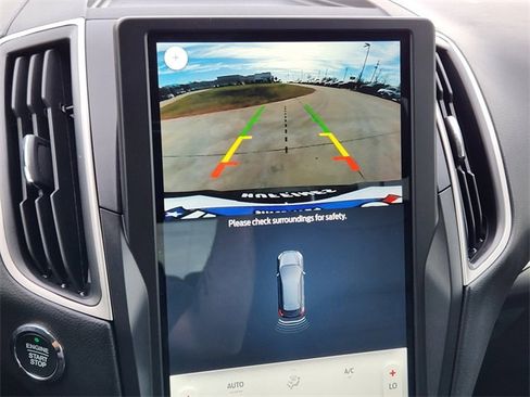 Used 2024 Ford Edge SEL w/ Sport Appearance Package image 18