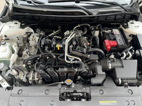 Used 2025 Nissan Altima 2.5 SV image 31