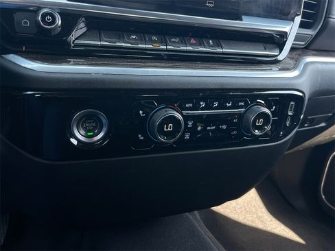 Used 2022 Chevrolet Silverado 1500 LT image 18