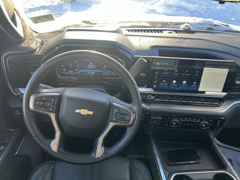 Certified 2024 Chevrolet Silverado 3500 High Country w/ Technology Package image 14